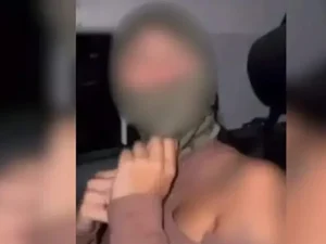 PMs fardados são filmados dando “rolê” com mulheres em viatura oficial