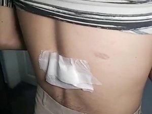 Pai bêbado tenta matar filho após flagrá-lo lendo a Bíblia Fonte