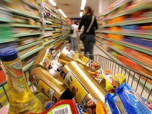 Maceioense trabalhou bem mais para ter cesta básica em junho