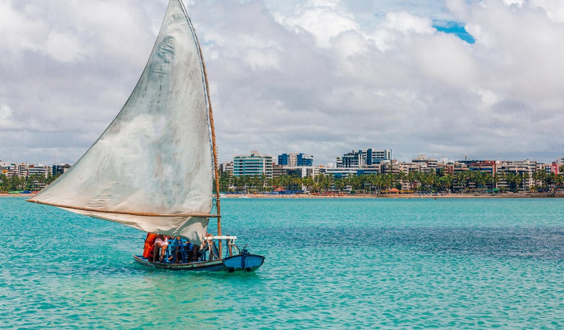 Maceió ocupa o 2º lugar no ranking de destinos mais vendidos no Brasil, em 2023