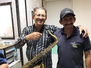 Hospital Regional festeja dia dos pais com apresentações artísticas em Arapiraca 