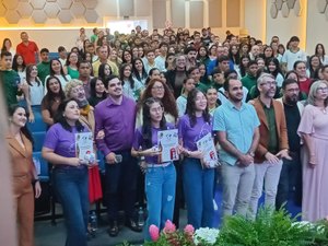 [Vídeo] Girau do Ponciano celebra intercâmbio de alunos de escolas da rede municipal em Londres