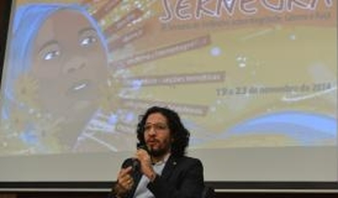 Brasil pouco avançou em políticas públicas para LGBT, diz Jean Wyllys