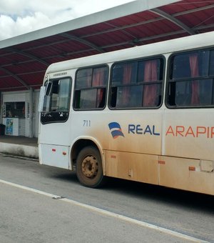 Criminosos se passam por passageiros a assaltam ônibus de Arapiraca