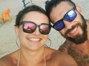 Mulher é encontrada ferida e desmaiada após ser espancada por namorado durante seis dias em motel