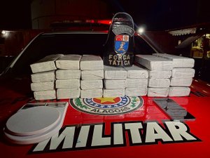 Denúncia anônima leva polícia a apreender mais de 24 kg de maconha em Maceió