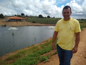 [Vídeo] Criadores de camarão têm viveiros destruídos por enchente no rio Poção provocada pelo excesso de chuvas