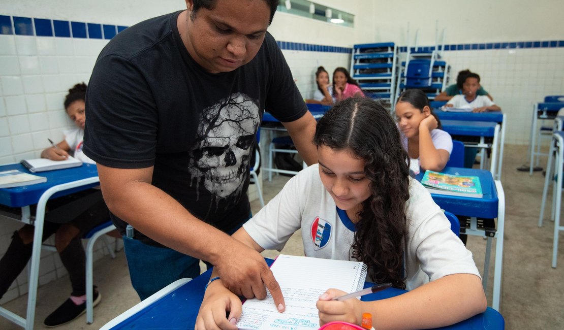 Seduc promove convocação de professores temporários e agentes educacionais