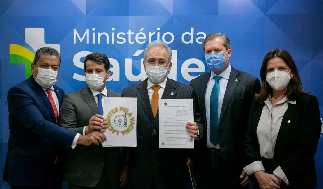 Marx Beltrão pede vacinação de gestantes e menores com comorbidades ou doenças raras