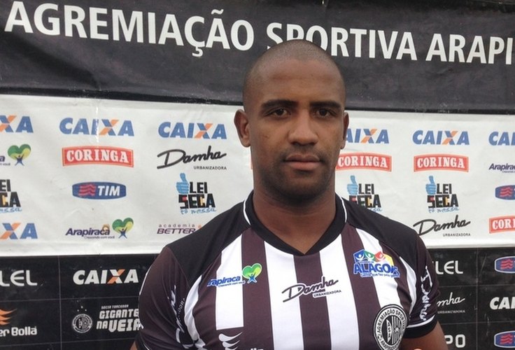 Zagueiro Rodrigão é apresentado no ASA