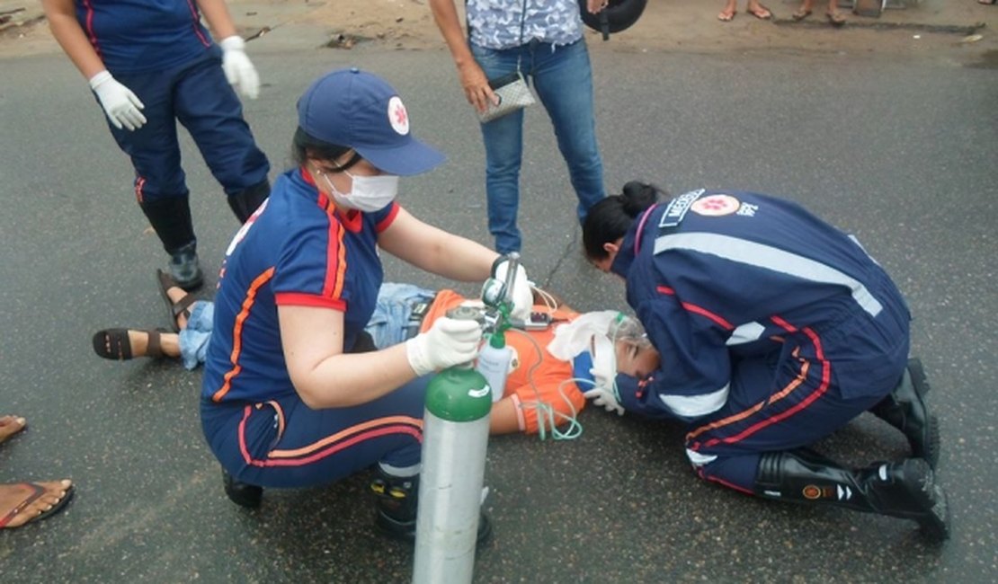 Motociclista derrapa e cai no bairro São Luís