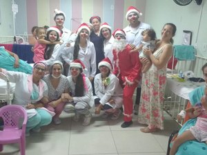 Voluntários fazem parte do grupo IUPI e levam alegria para hospitais de Arapiraca