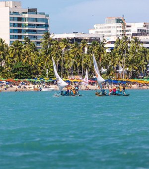 Banhistas são atacadas por água-viva em praias de Alagoas