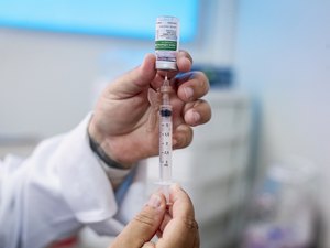 Apenas 15% do público-alvo se vacinou contra a dengue em Maceió