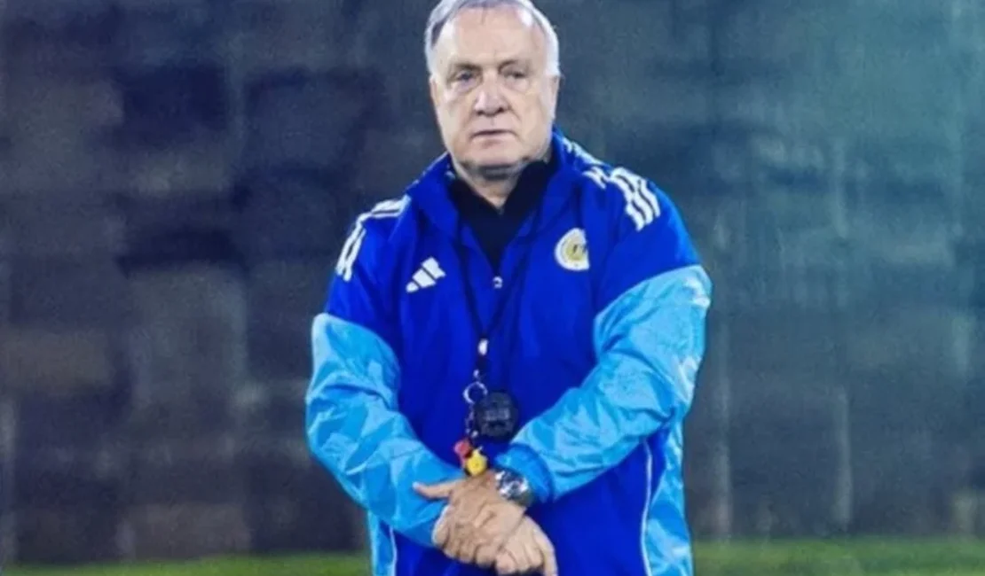 Após vaga histórica, treinador deixa Curaçao meses antes da Copa