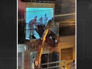 Corpo de homem com Covid-19 precisou ser retirado por varanda de apartamento