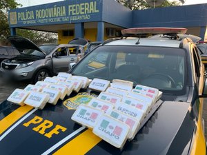 PRF apreende 30 kg de pasta base de cocaína em São Sebastião