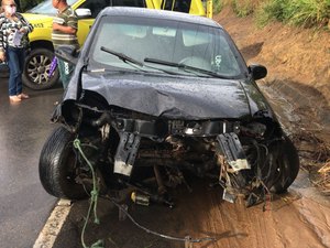 Acidente de trânsito deixa feridos na Barra de Santo Antônio