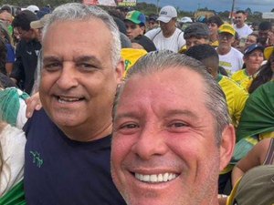 Em caminhada até Brasília, Cabo Bebeto celebra chegada de Alfredo Gaspar e diz: “O meu senador veio”