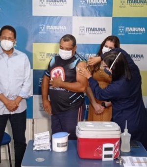 Socorrista pega covid após tomar 2ª dose da vacina; Butantan explica caso