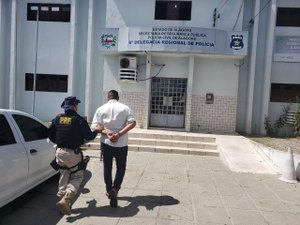 PRF prende condutor por uso de documento falso em São Miguel dos Campos