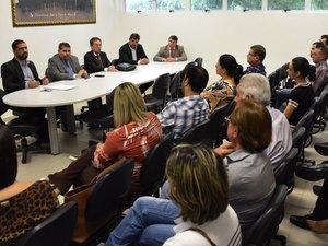 Após reunião com MP, donos de postos vão estudar possível redução nos preços em Arapiraca