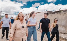 Deputada Cibele Moura visita ONG com Leopoldina Amorim, ex-prefeita de Maribondo