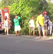 [Vídeo] Buggy cai em ribanceira e deixa turistas feridos em Maragogi