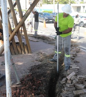 Prefeitura de Maceió reforça iluminação em pontos de ônibus de grande circulação