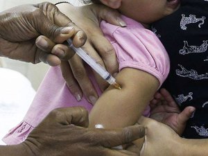 AL vai se beneficiar com lei que prevê detenção para pais que não vacinam filhos 