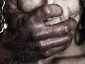 Jovem é preso acusado de estupro em Jundiá