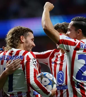Griezmann bate recorde, e Atlético de Madrid goleia Frankfurt na Champions