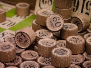 Azar no amor, sorte no jogo: colombiana ganha duas vezes na loteria após traição do marido