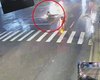 Imagens de câmeras de videomonitoramento mostram dinâmica de acidente que deixou casal morto em Maceió