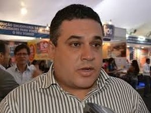 Prefeito de Palmeira dos Índios exonera servidores