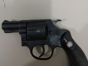 PM registra ocorrência de porte ilegal de arma de fogo e lesão corporal em Arapiraca