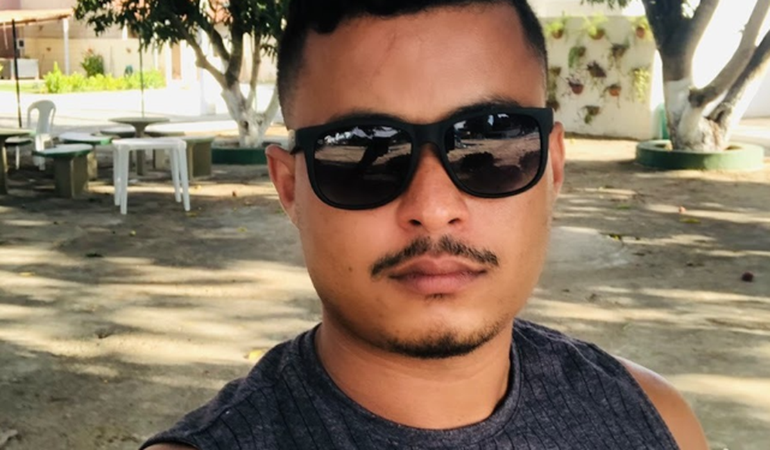 Polícia Civil investiga morte de professor da Ufal encontrado em casa, em Arapiraca