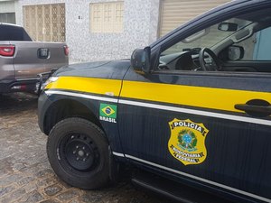 PRF prende condutor por apropriação indébita na BR-316, em Satuba