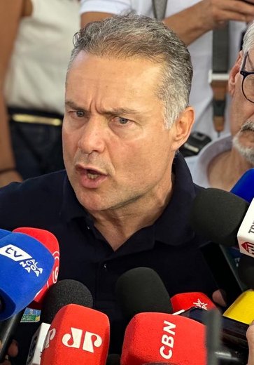 Renan Filho evita comentar possível embate contra Alfredo Gaspar nas eleições; veja reação