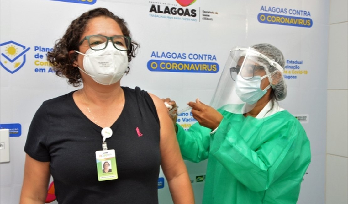 Mais de 37 mil trabalhadores da Saúde são vacinados contra a Covid-19 em AL