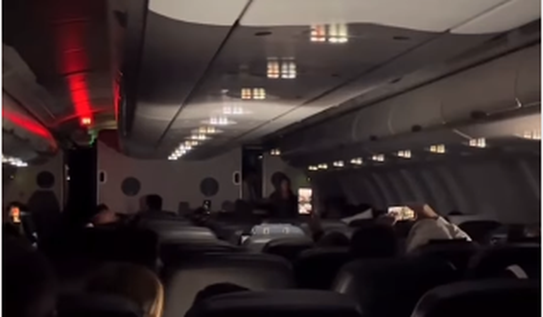 Piloto engana passageiros e faz argentinos comemorarem falso título