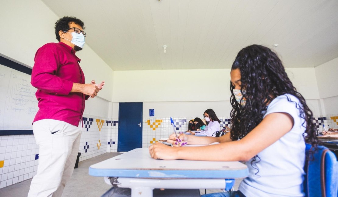 Alagoas é o primeiro estado a implantar o novo piso nacional da Educação