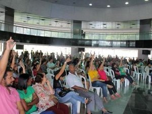 Greve da educação estadual atinge cerca de 200 mil estudantes