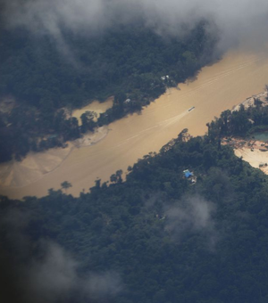 Garimpeiros pedem ajuda ao governo federal para deixar Terra Yanomami