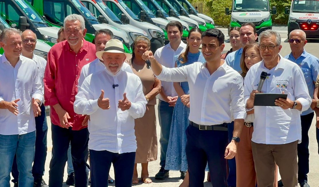 Ao lado de Lula e Renan, JHC fala em pacto e reforça especulação sobre o ‘Acordo de Brasília’