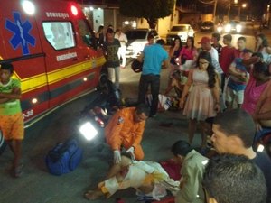 [Vídeo] Motociclista com sinais de embriaguez provoca acidente em Arapiraca