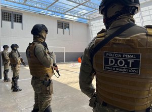 Ministério da Justiça realiza operação para combater comunicação ilícita nos presídios do país