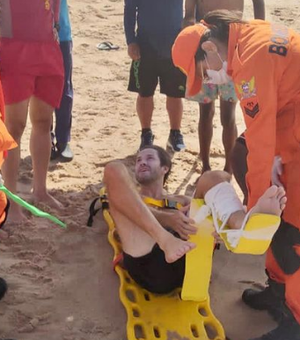 Deputado Pedro Vilela sofre acidente enquanto surfava e machuca osso do joelho