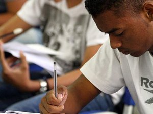 Estudo inédito indica alta chance de fraude em mil provas do Enem