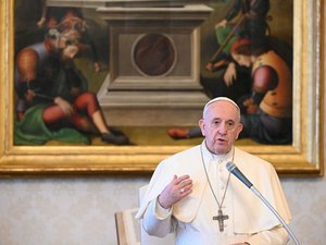 Papa diz que pessoas são mais importantes do que a economia 